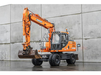 Gumikerekes kotró DOOSAN DX160W-3