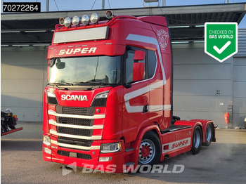 Nyergesvontató SCANIA S 520