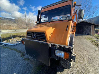 Billenőplatós teherautó Mercedes UNIMOG U 140 MACHINE SUISSE: 3 kép.