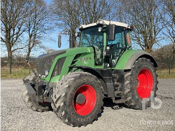 Traktor FENDT 828 Vario