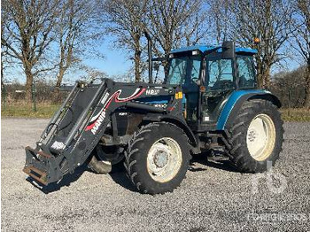 Traktor NEW HOLLAND