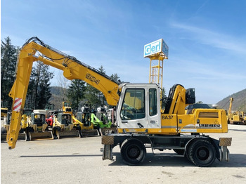 Hulladék kotró LIEBHERR A 904