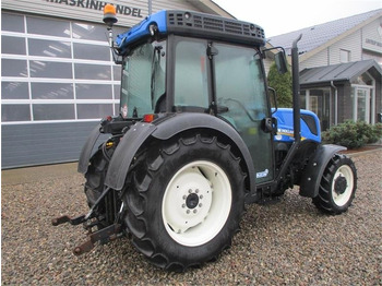 New Holland T4.80 F SuperSteear med aircondition og koblingsfr  lízing New Holland T4.80 F SuperSteear med aircondition og koblingsfr: 5 kép.