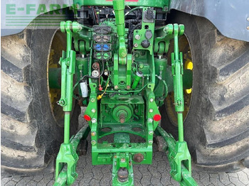 Traktor John Deere 8345r: 5 kép.