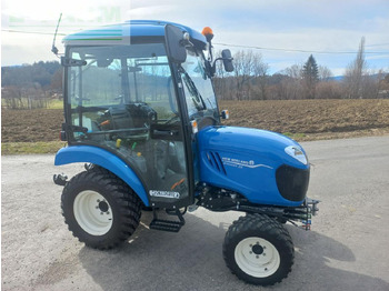 Traktor New Holland boomer 25: 4 kép.