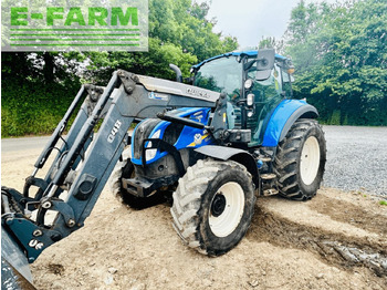 Traktor NEW HOLLAND T5