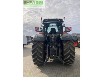 Traktor Valtra q245: 3 kép.