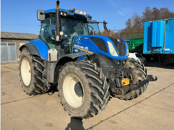 Traktor NEW HOLLAND T7.245