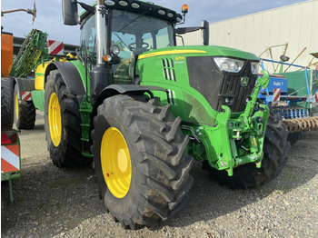 Traktor JOHN DEERE 6215R