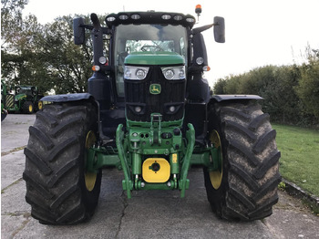 Traktor John Deere 6R 250: 3 kép.