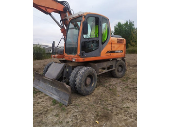 Gumikerekes kotró DOOSAN DX160W