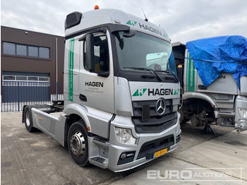 Nyergesvontató 2017 Mercedes Actros 1843: 4 kép.