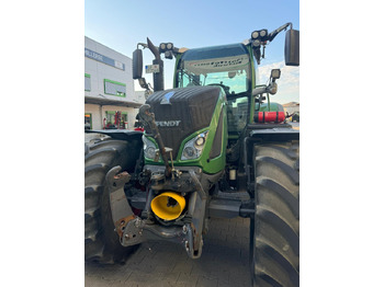 Traktor FENDT 718 Vario