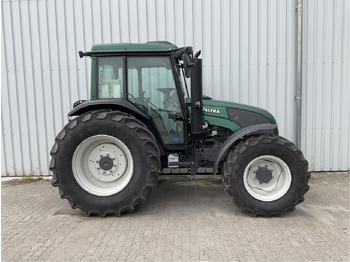 Traktor VALTRA A-series