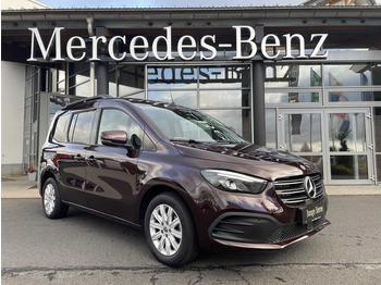 Autó MERCEDES-BENZ