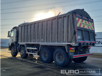 Billenőplatós teherautó Volvo FM410: 3 kép.