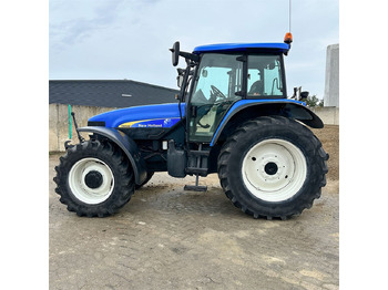 Traktor New Holland TM140: 3 kép.