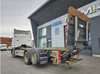 Cserefelépítményes teherautó Scania G420 6x2*4: 4 kép. Cserefelépítményes teherautó Scania G420 6x2*4: 4 kép.