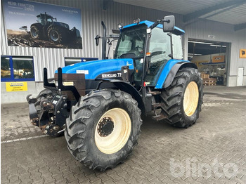 Traktor NEW HOLLAND TM