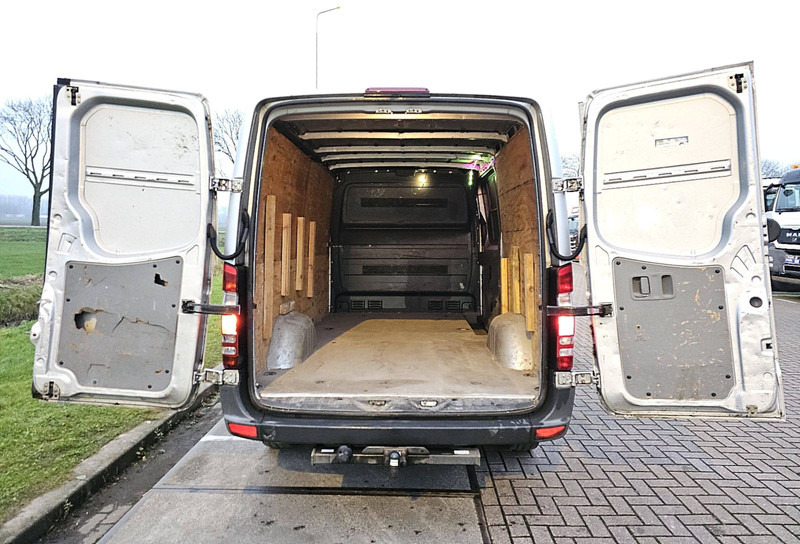 Furgon Mercedes-Benz Sprinter 319 AC AUT. V6 3.0 LTR: 12 kép.