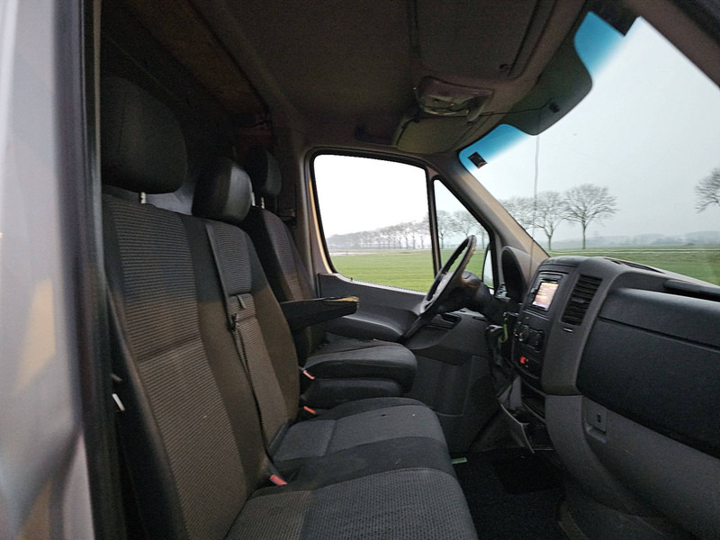 Furgon Mercedes-Benz Sprinter 319 AC AUT. V6 3.0 LTR: 7 kép.