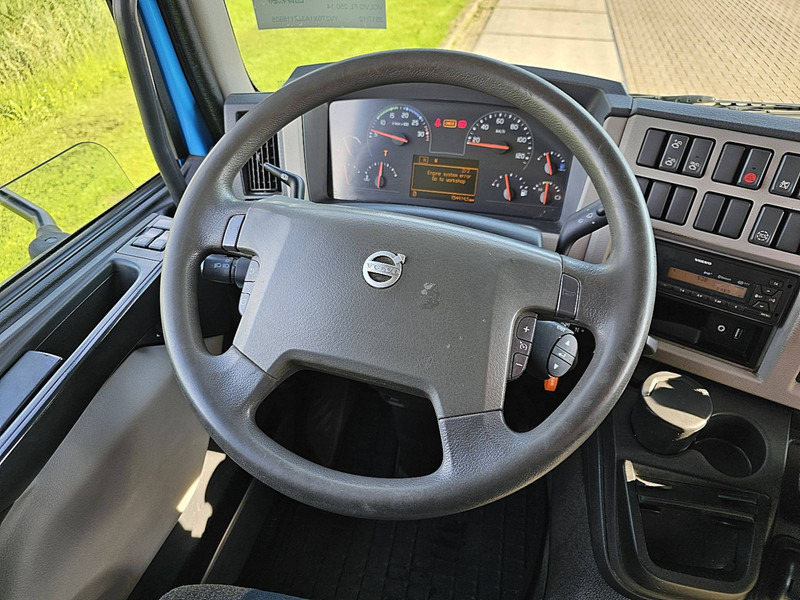 Ponyvás teherautó Volvo FL 250.14 AIRCO TAILLIFT: 10 kép.