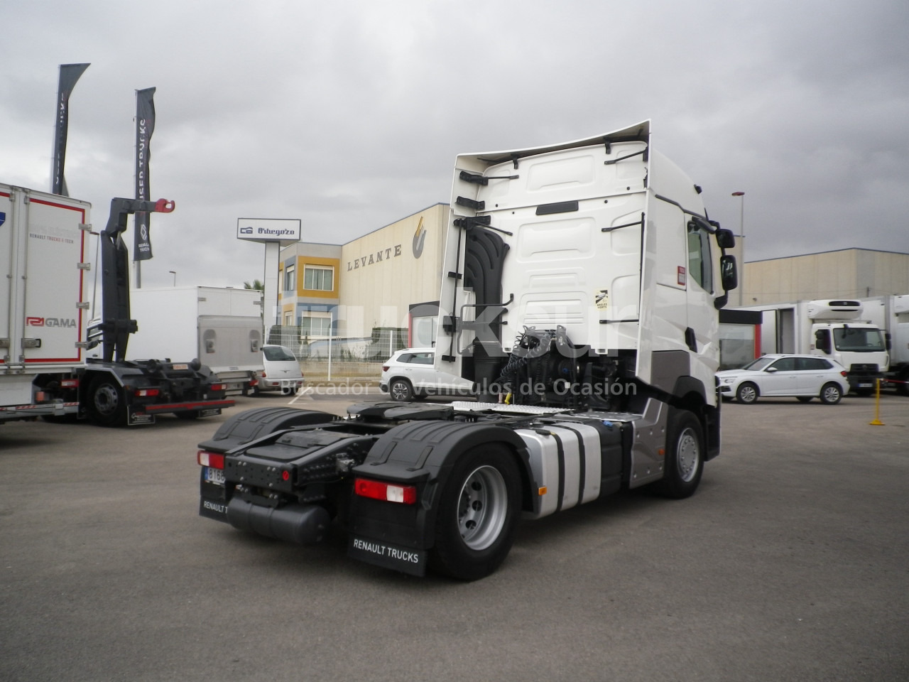 Nyergesvontató RENAULT T520 HIGH SLEEPER CAB: 6 kép.