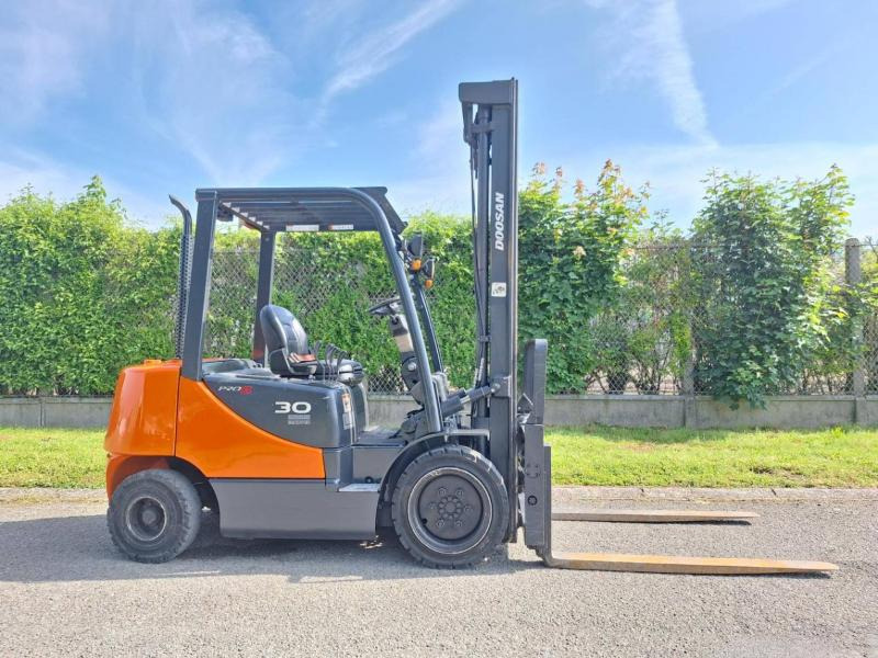 Doosan D30S 5 lízing Doosan D30S 5: 6 kép.