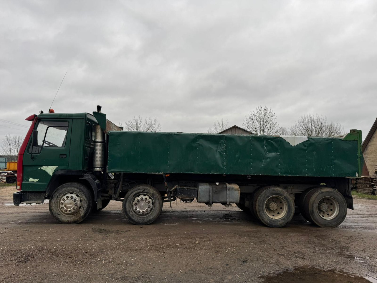 Billenőplatós teherautó VOLVO FL7.280: 15 kép.