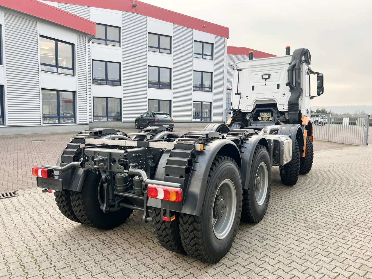 Új Billenőplatós teherautó Mercedes-Benz Arocs 4151 AK 8x8/4 Arocs 4151 AK 8x8/4, Grounder: 11 kép.