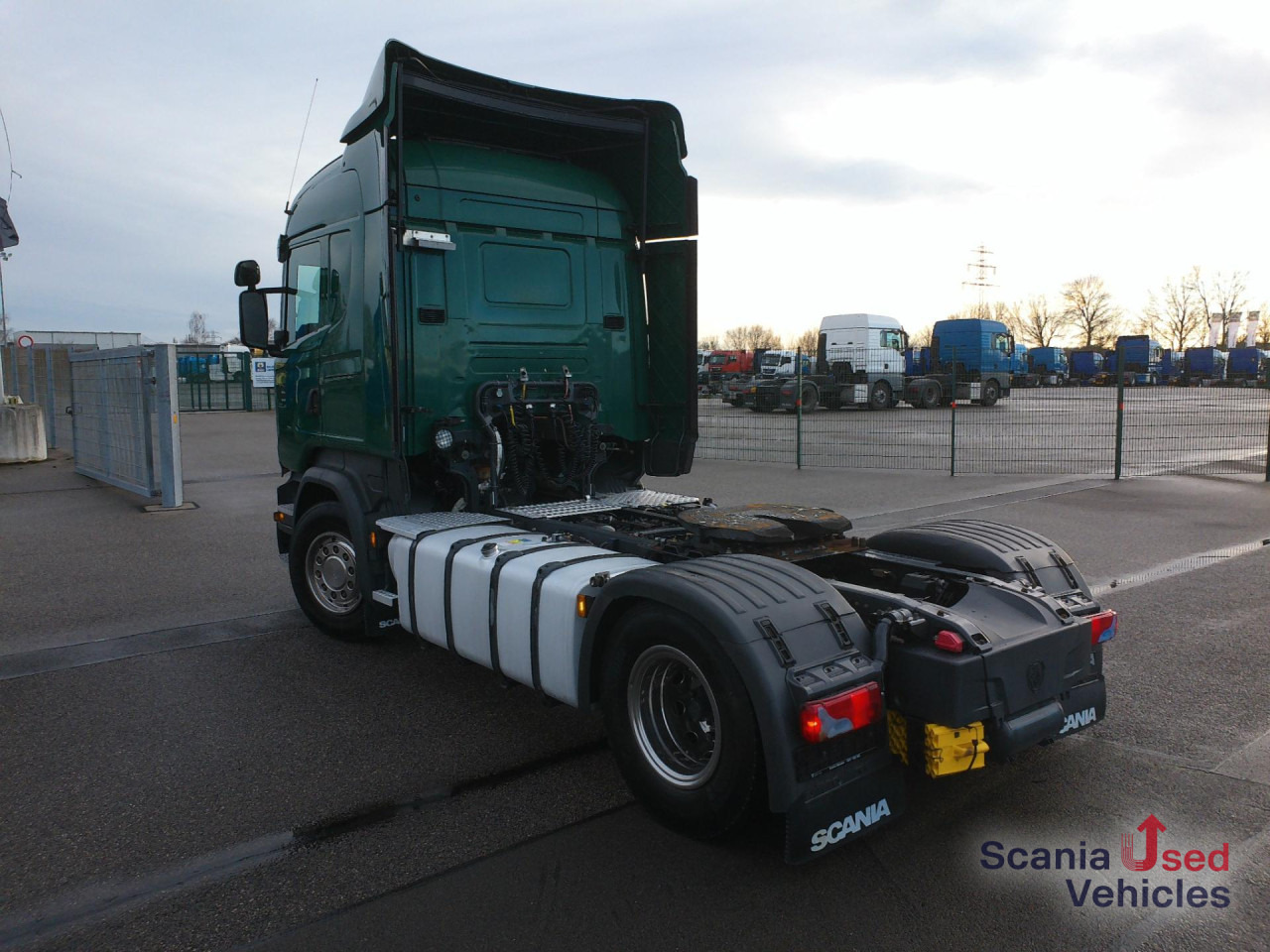 Nyergesvontató SCANIA R 450 LA4x2MNA: 11 kép.