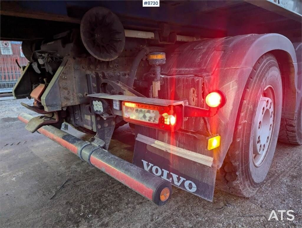 Horgos rakodó teherautó Volvo FH500: 25 kép.