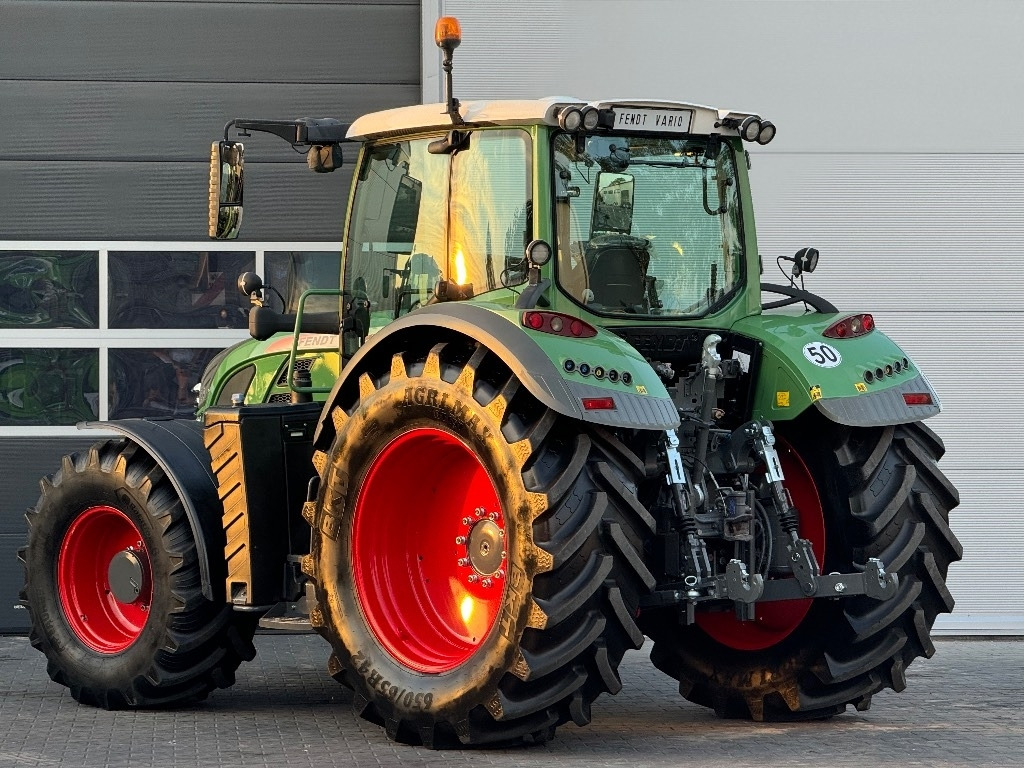 Traktor Fendt 720 Vario SCR Profi: 6 kép.