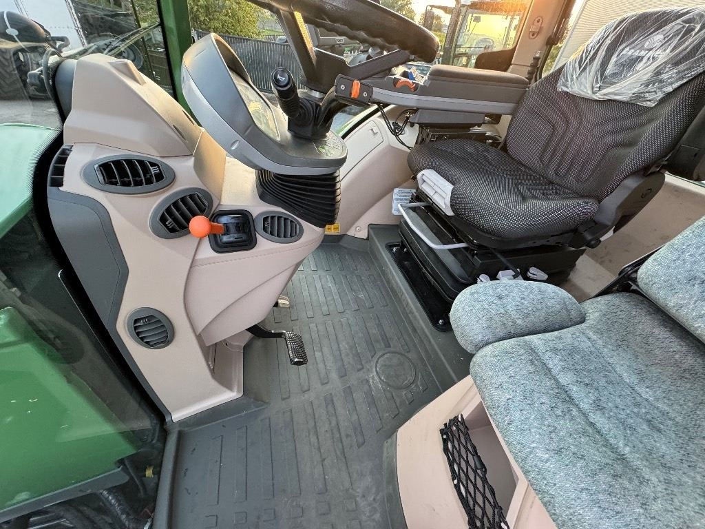 Traktor Fendt 720 Vario SCR Profi: 12 kép.