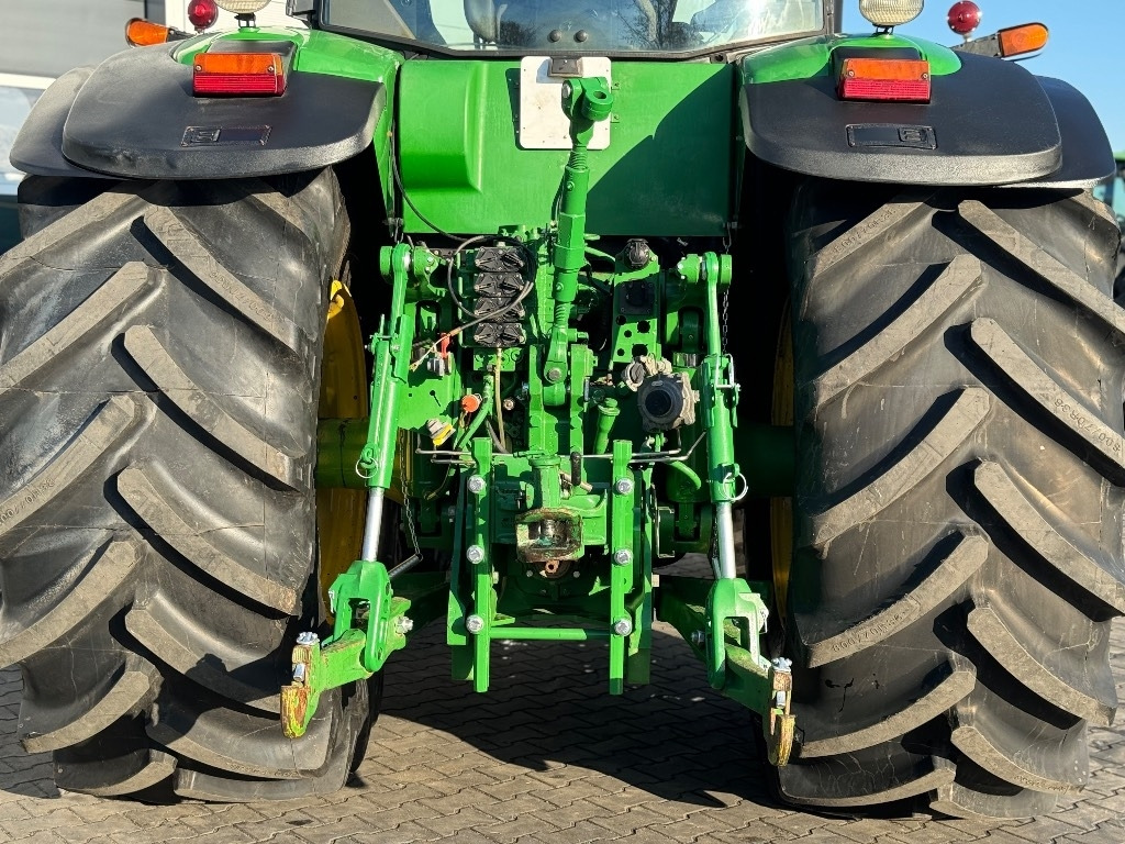 Traktor John Deere 8330 AutoPower: 8 kép.