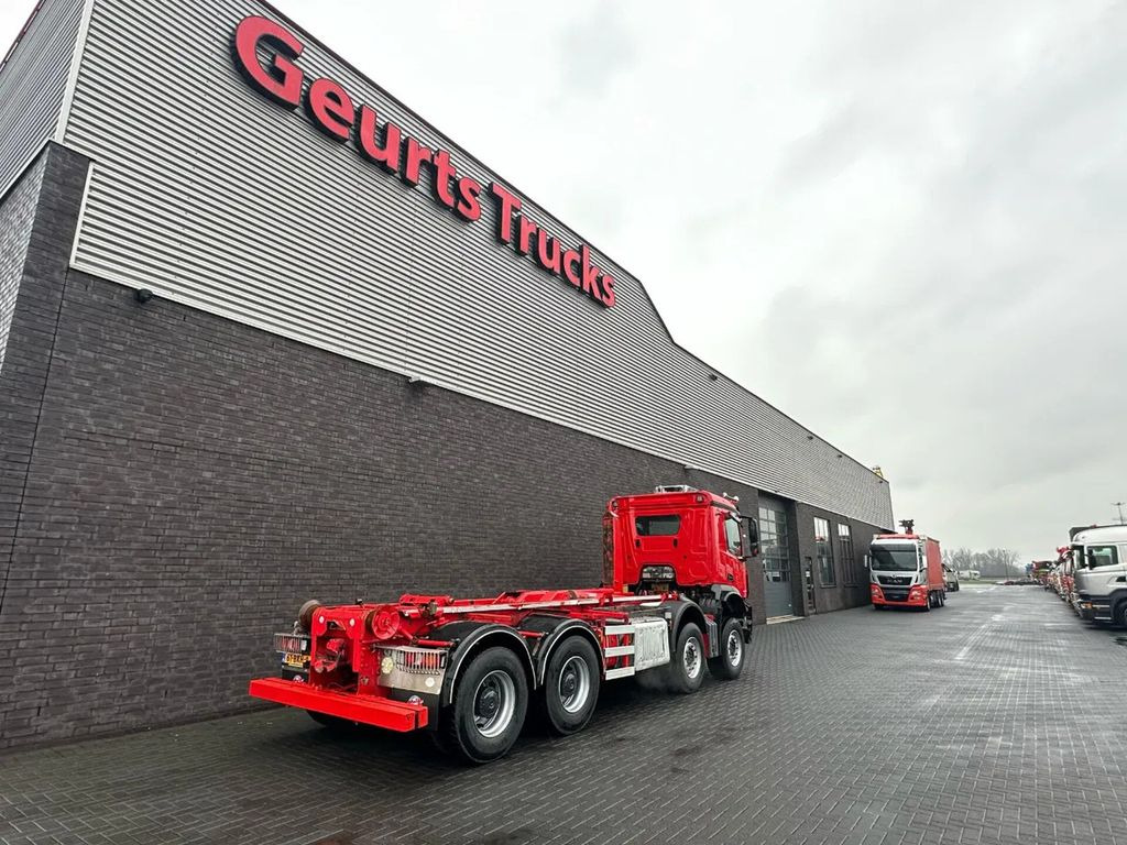 Horgos rakodó teherautó Mercedes-Benz Arocs 8X4 VDL S-30-6600 HAAKARMSYSTEEM/ABROLLKIP: 6 kép.