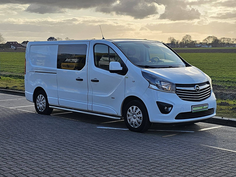 Kis furgon Opel Vivaro 1.6 L2 Dubbel Cabine NAP: 6 kép.