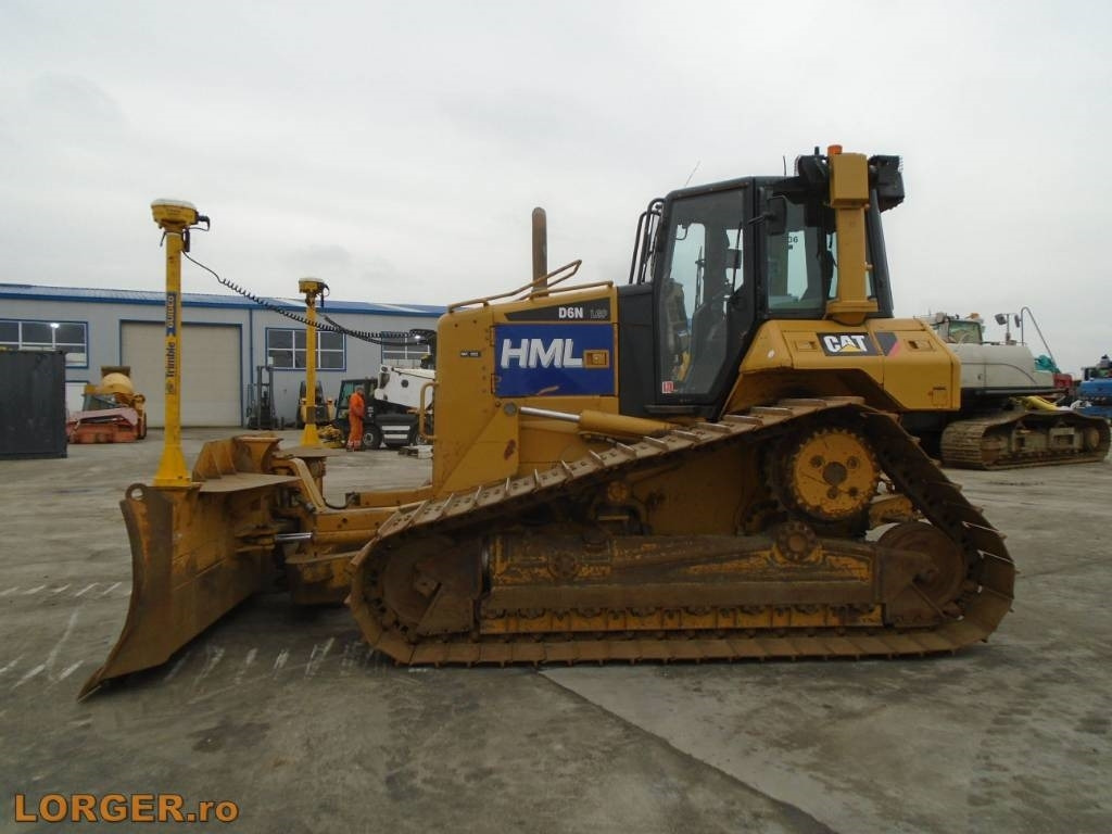 CAT D6N LGP  lízing CAT D6N LGP: 6 kép.