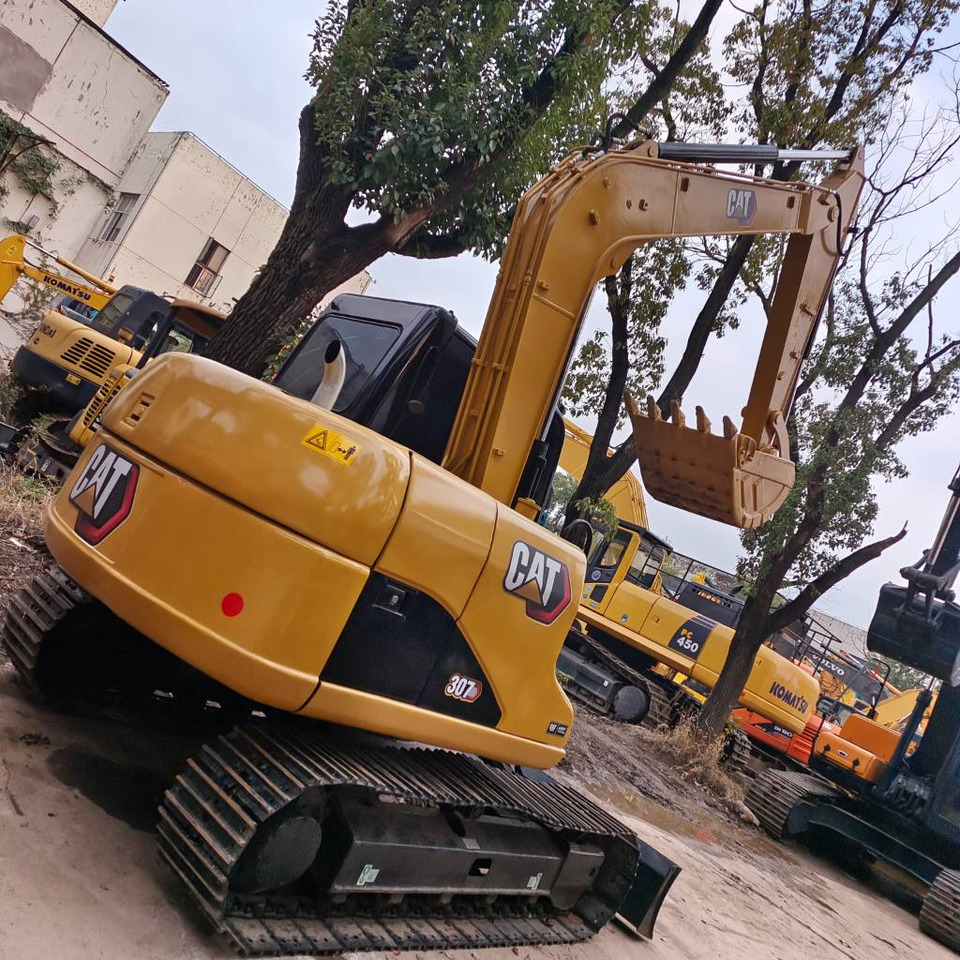 Minikotró CAT 307 D: 7 kép.