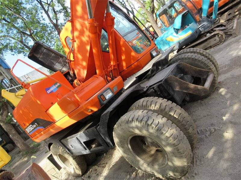 Doosan 150 W-7 lízing Doosan 150 W-7: 14 kép.