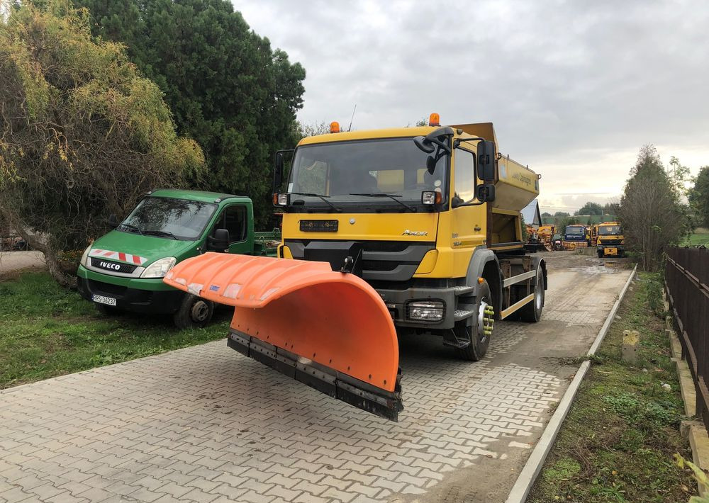 Hóeltakarító gép Mercedes-Benz Mercedes Axor 1824 schmidt 4x2 pług piaskarka solarka: 17 kép.