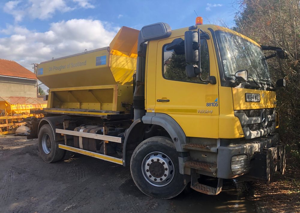 Hóeltakarító gép Mercedes-Benz Mercedes Axor 1824 schmidt 4x2 pług piaskarka solarka: 14 kép.