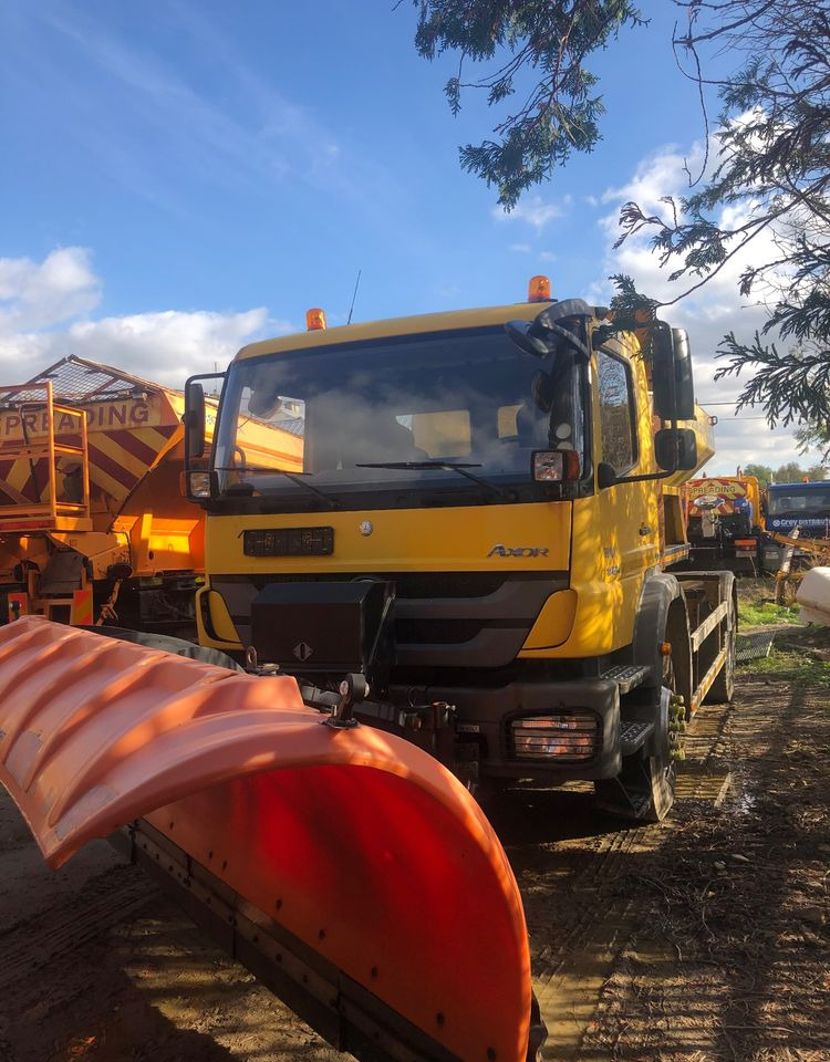 Hóeltakarító gép Mercedes-Benz Mercedes Axor 1824 schmidt 4x2 pług piaskarka solarka: 16 kép.