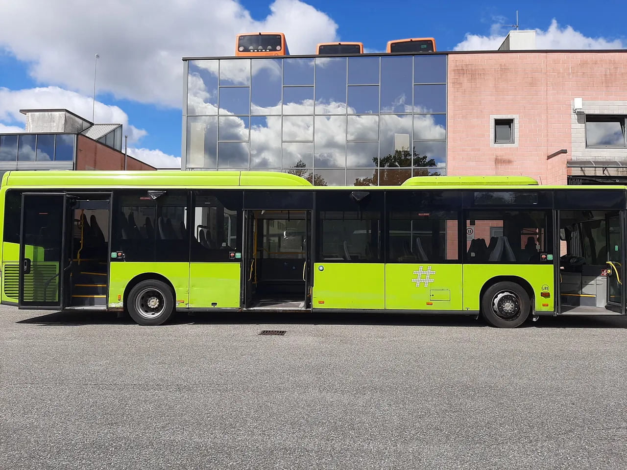 Helyközi busz Mercedes-Benz Citaro: 19 kép.