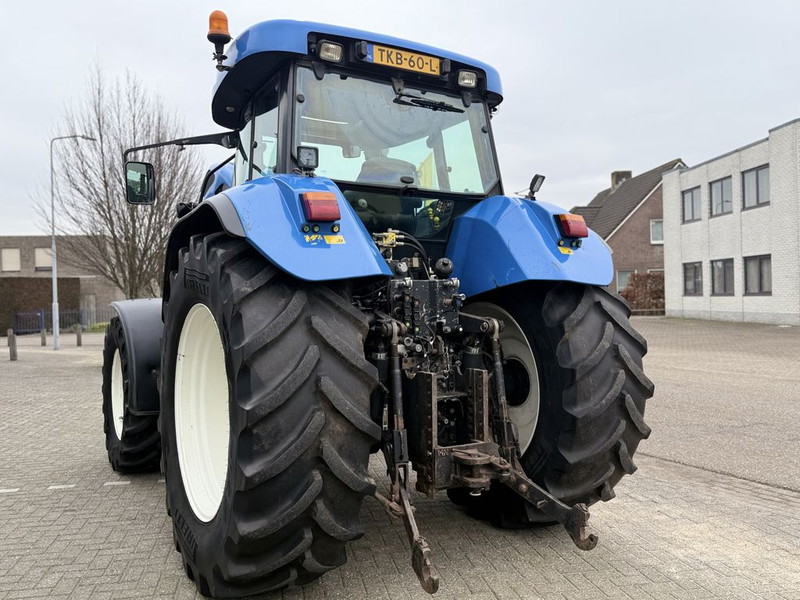 New Holland T7550 CVX lízing New Holland T7550 CVX: 17 kép.