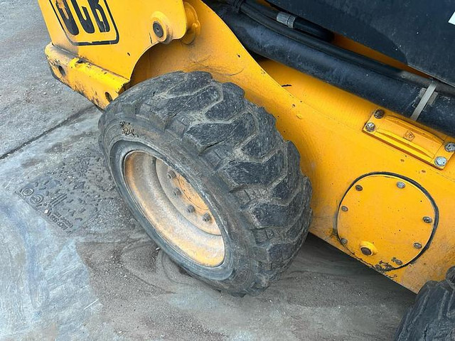 Kompakt lánctalpas rakodó JCB 170HF: 12 kép.