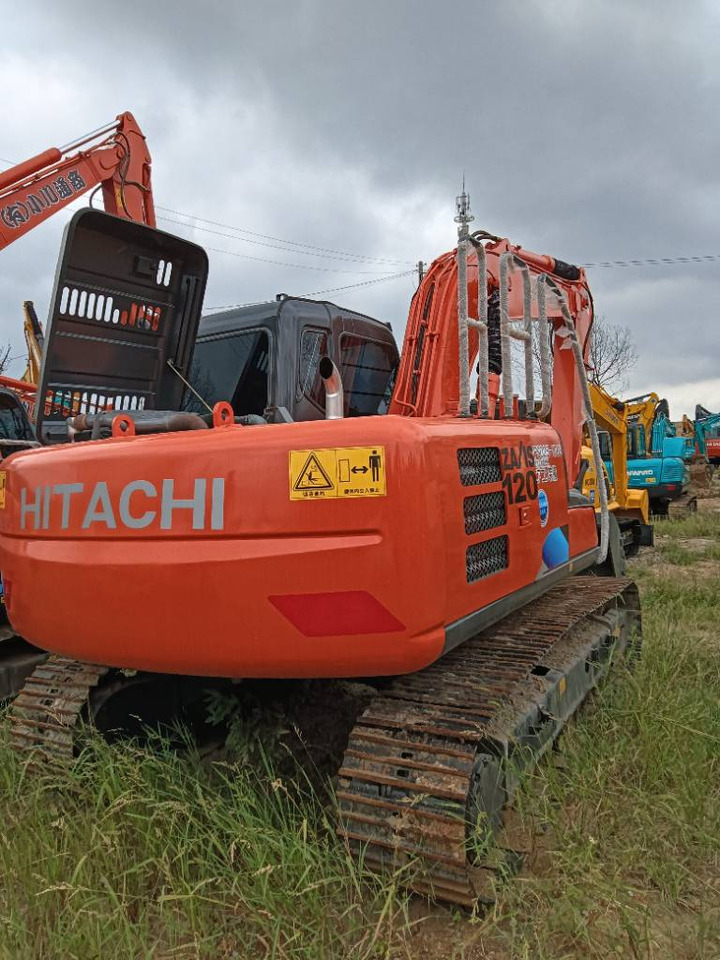 Lánctalpas kotró Hitachi ZX 120: 8 kép.