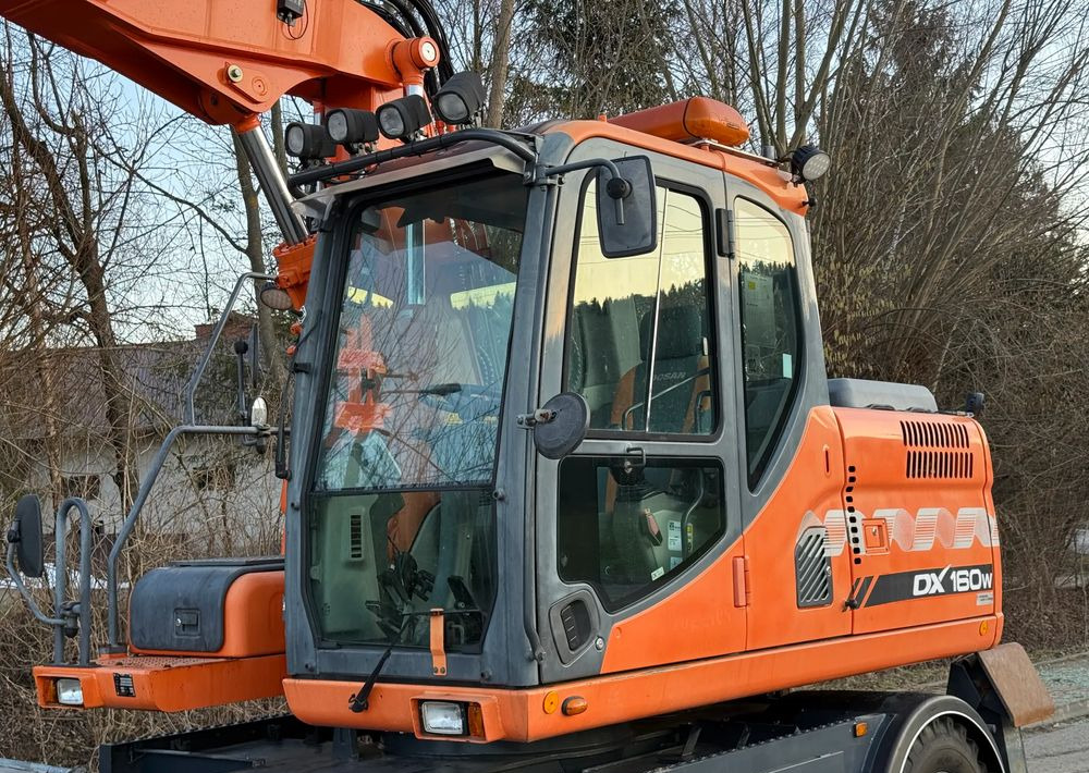 Doosan * DOOSAN DX160W *ROTOTILT* GPS 2D Leica * Sprowadzona * Stan Perfekcyjny * Koparka Kołowa * lízing Doosan * DOOSAN DX160W *ROTOTILT* GPS 2D Leica * Sprowadzona * Stan Perfekcyjny * Koparka Kołowa *: 18 kép.