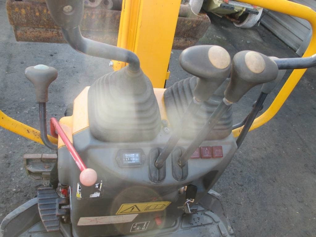 Yanmar SV 08-1 A  lízing Yanmar SV 08-1 A: 10 kép.