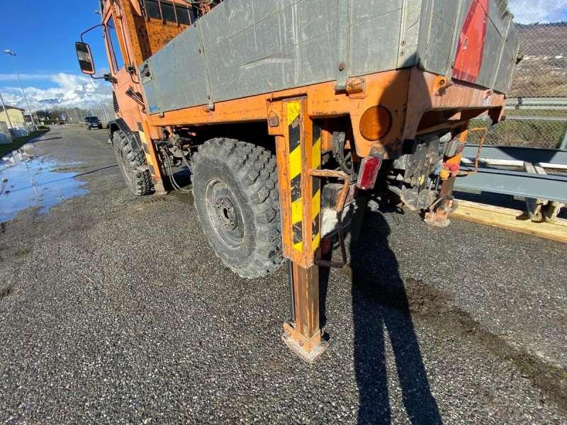 Billenőplatós teherautó Mercedes UNIMOG U 140 MACHINE SUISSE: 39 kép.